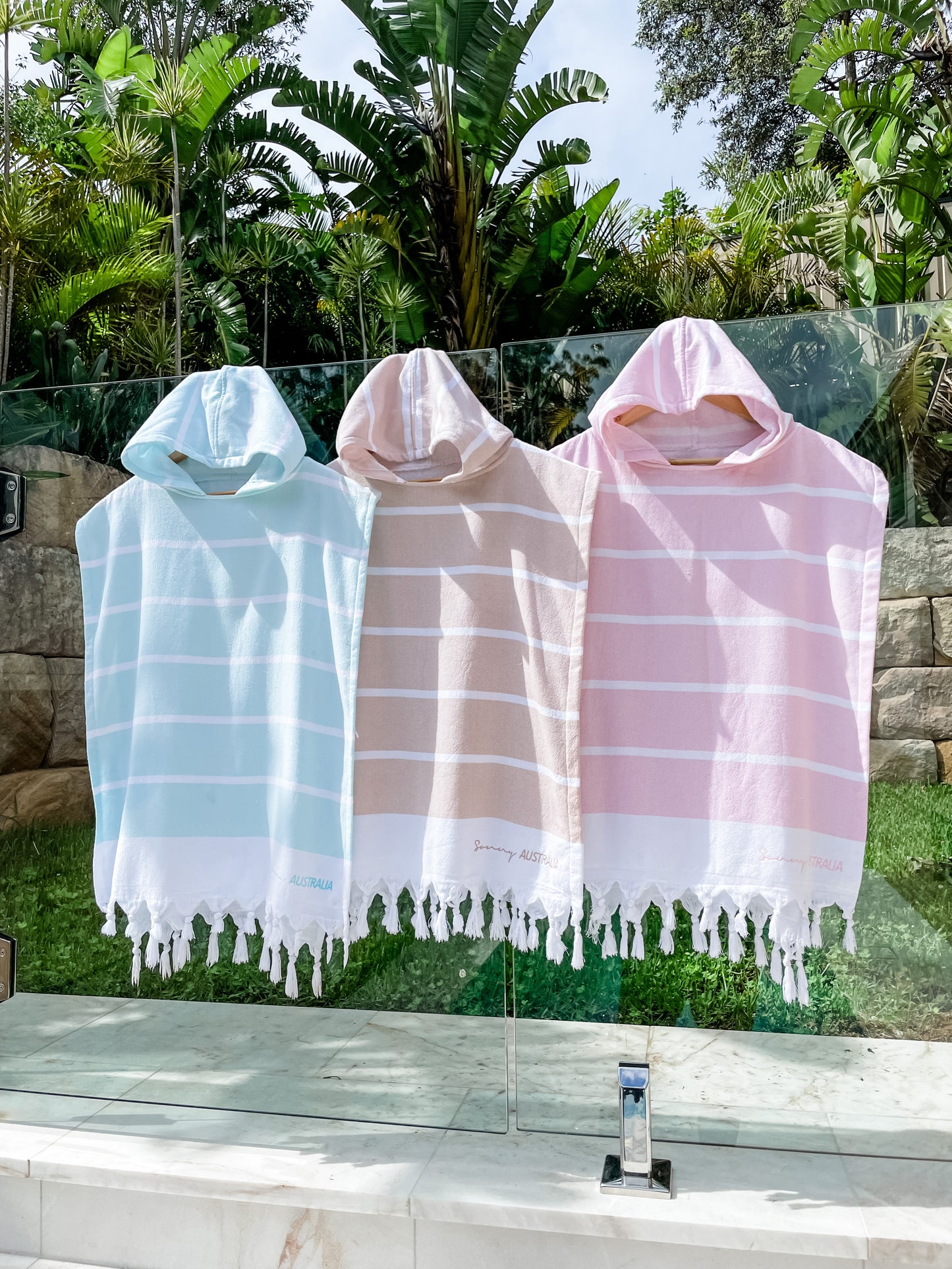 Hooded Poncho (Pink)